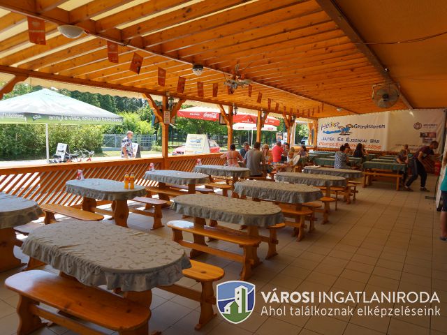 Kiváló Balatonparti, befektetési lehetőség!!!