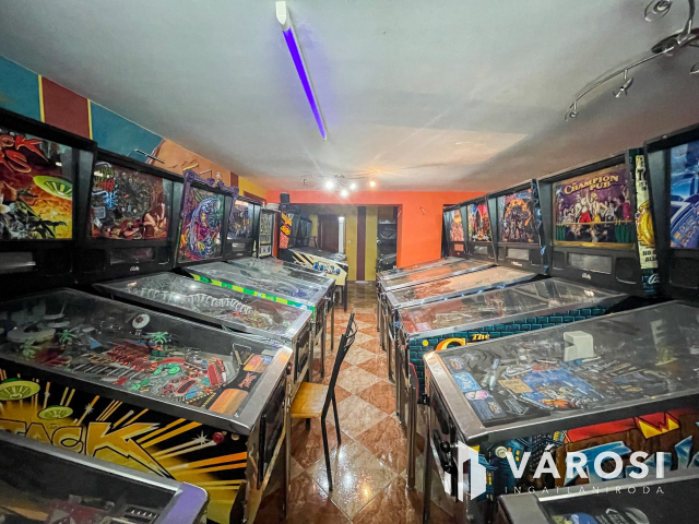 Eladó Kastély Siófokon!