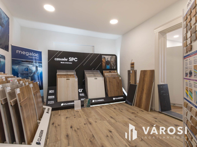 Bejáratott üzlet és polgári családi ház egyben