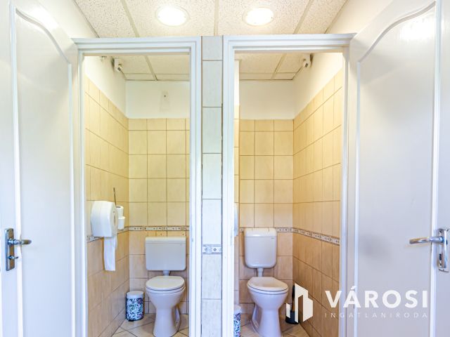 Kiadó 20 m2 alapterületű iroda modern irodaházban