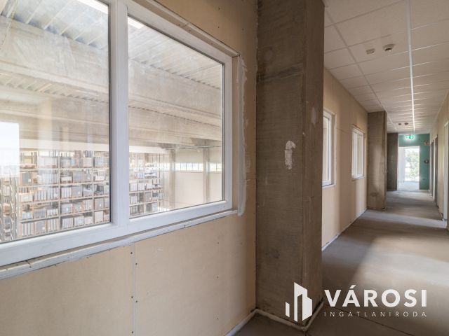 ÚJ ÉPÍTÉSŰ IPARI INGATLAN DABASON KIADÓ