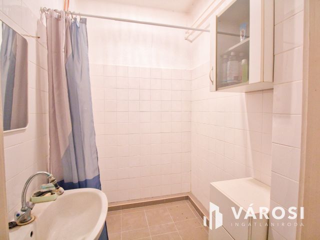 Vásárhelyen ipari ingatlan kiadó
