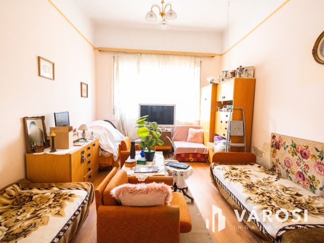 Eladó üzlethelyiség Gyulán a posta mellett