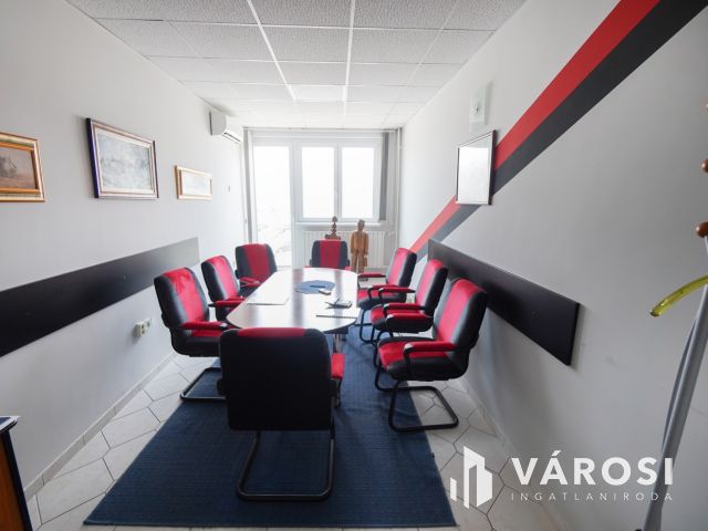 Sokoldalú ipari ingatlan Vértesszőlősön!