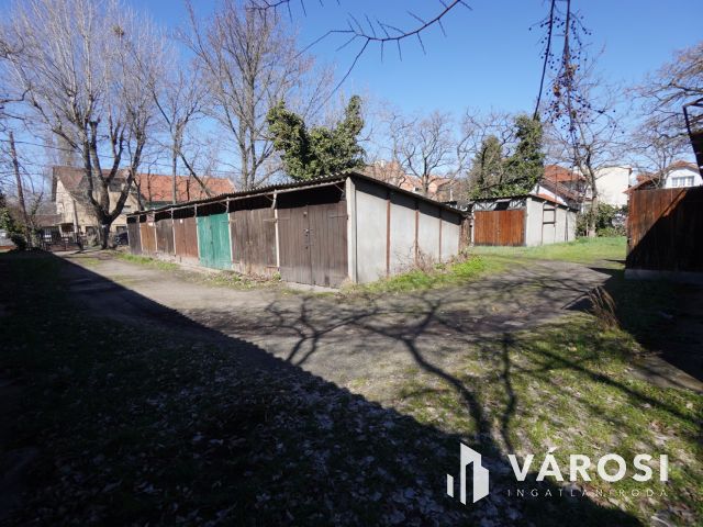 Eladó garázs Zuglóban!