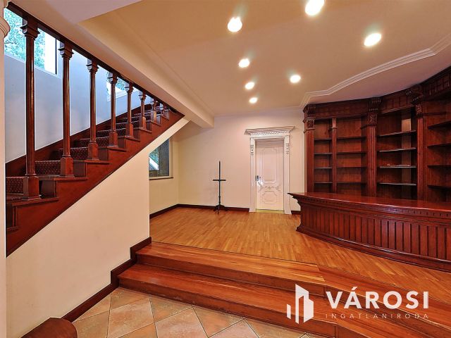 Exkluzív Villa a Rózsadombon