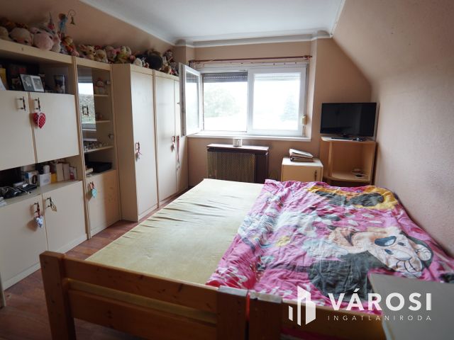 Átlagos állapotú, családi ház Sormáson