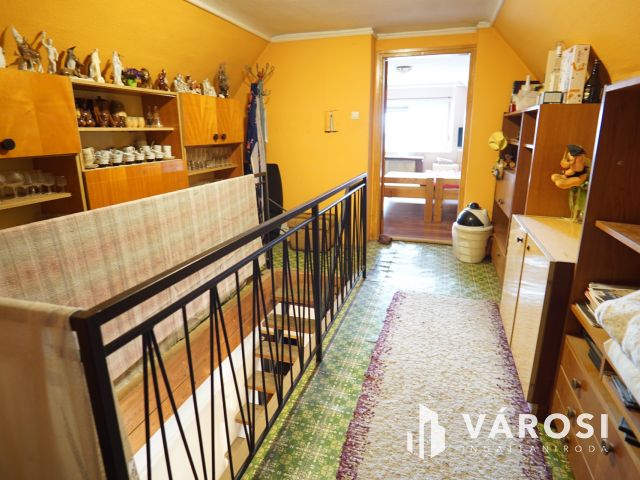 Átlagos állapotú, családi ház Sormáson