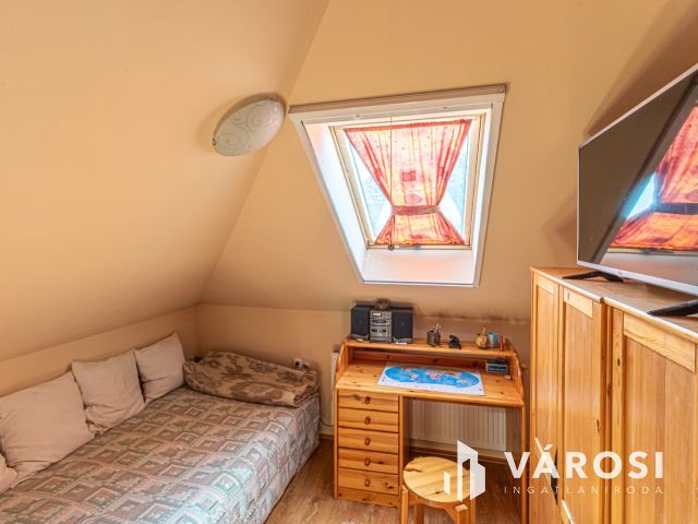 Természetes anyagokból készült családi ház Szatymazon!