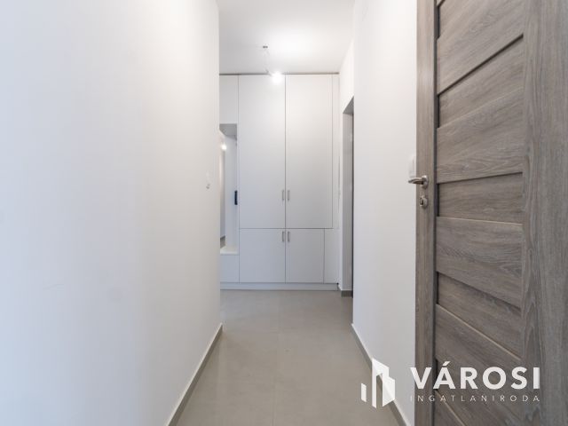 Új építésű penthouse a belváros szívében
