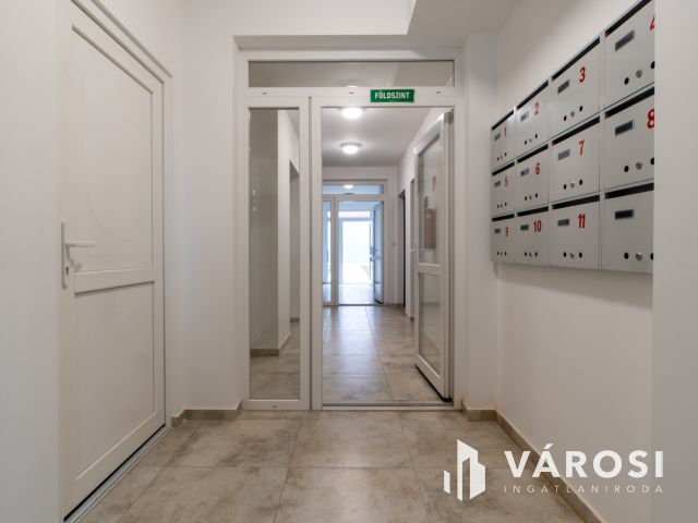 Új építésű penthouse a belváros szívében