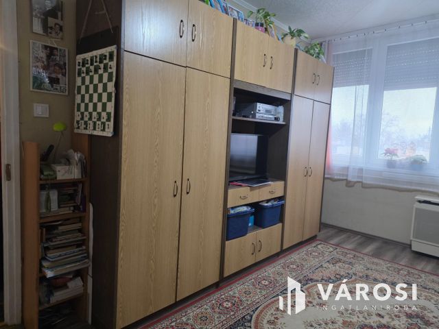 Eladó téglalakás a Campus mellett