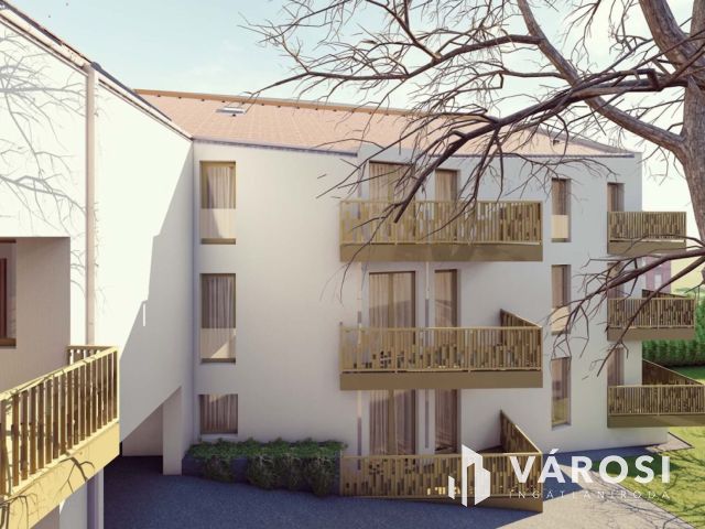 Belső 2 szintes, 4 szobás lakás loggia-val (96 m² + 10 m²)