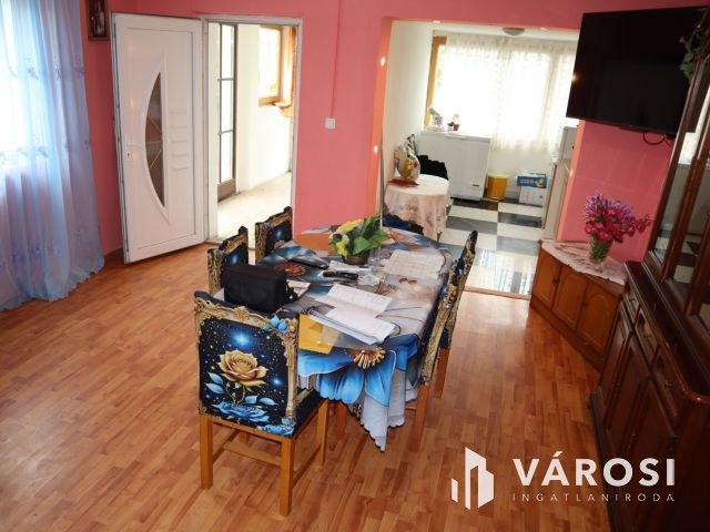2 lakásos családi ház Siófok csendes részén eladó