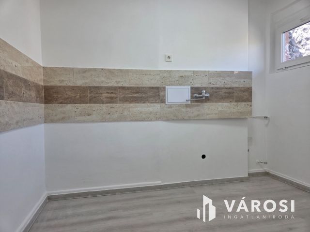 Városközponti távfűtéses lakás