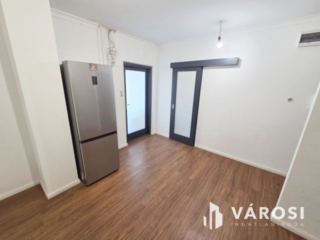 Panorámás butik lakás Bomba helyen