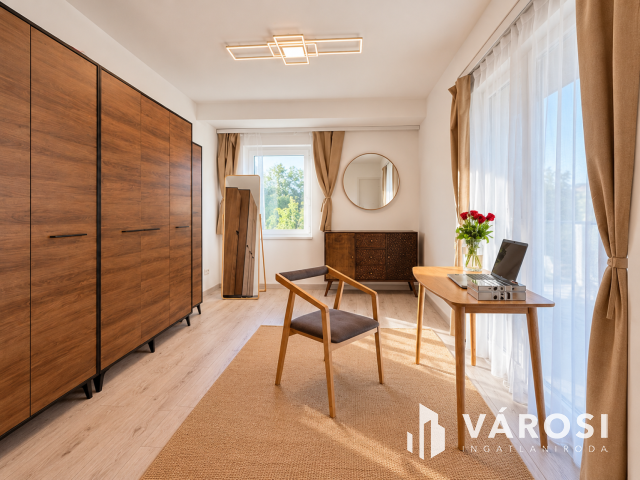 Penthouse lakás Madárhegyen!